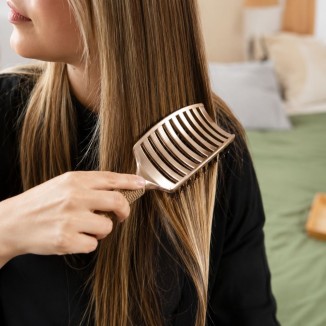 démêlage en douceur avec la soft'n straight gold